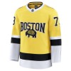 Män Ishockey Boston Bruins tröja Fanatics NHL Stadium Series Premium Charlie Mcavoy 2025-26 Gold