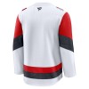Män Ishockey Carolina Hurricanes tröja med eget tryck Fanatics Premium 2025-26 Vit Borta