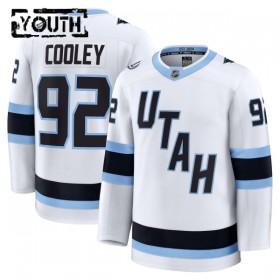Barn tröja Utah Hockey Club Fanatics Premium Logan Cooley Vit Borta