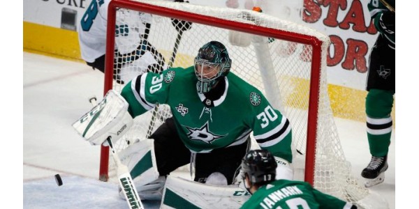 Pitlick poäng två gånger hjälpa stjärnor 6-0 vinna över Sharks