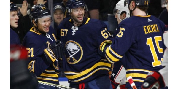 Okposo hjälper Sabers 3-1 beat Blue Jackets